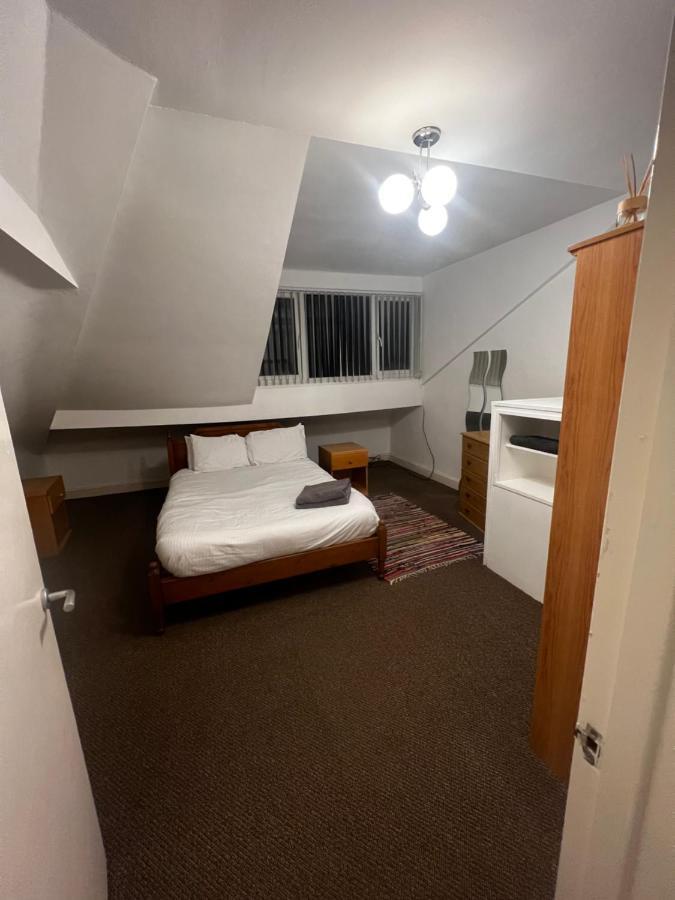 No 5 - Large 1 Bed Near Sefton Park And Lark Lane Apartment Liverpool Bagian luar foto